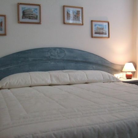 Hotel Roma Piombino Kültér fotó